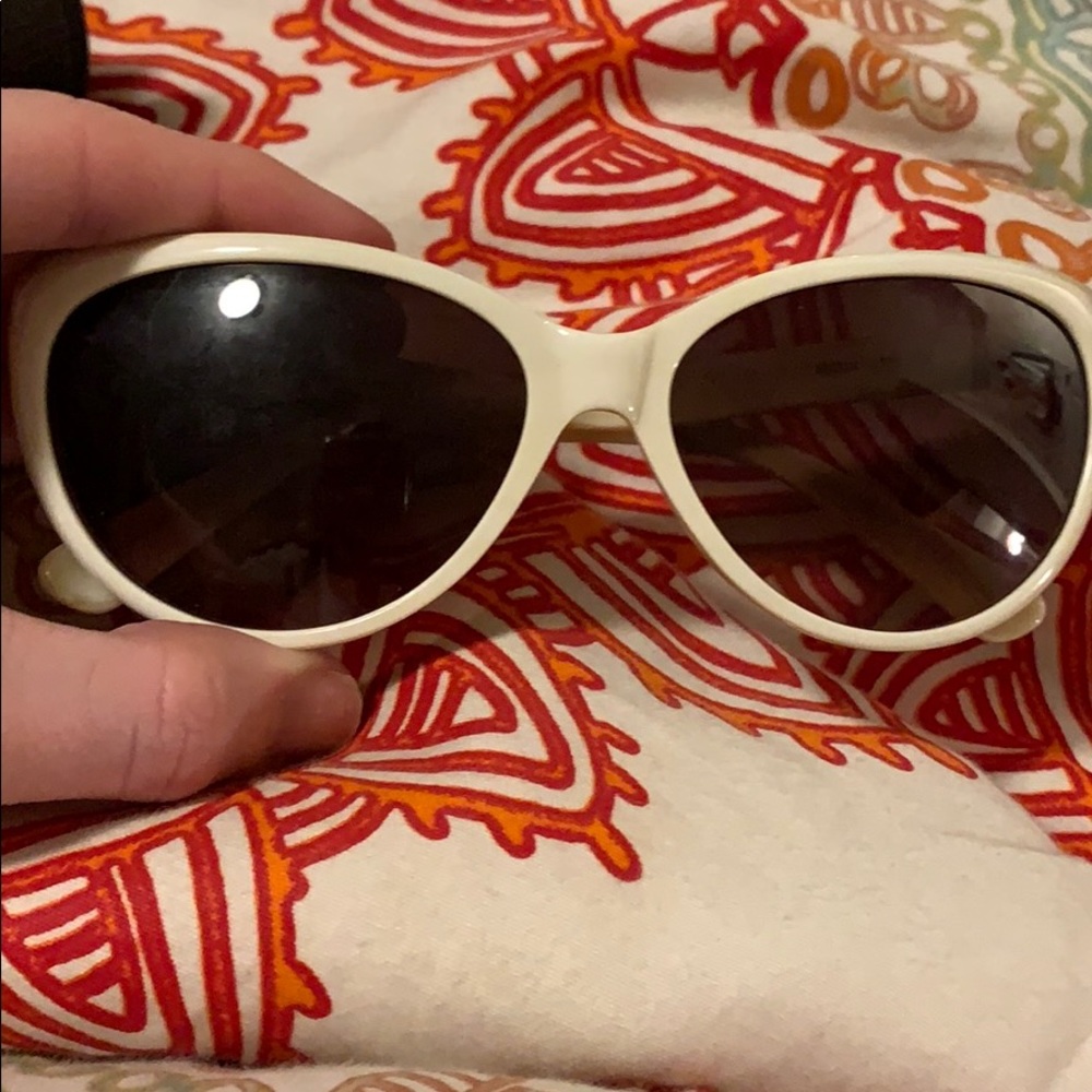 Oscar De La Renta Sunglasses